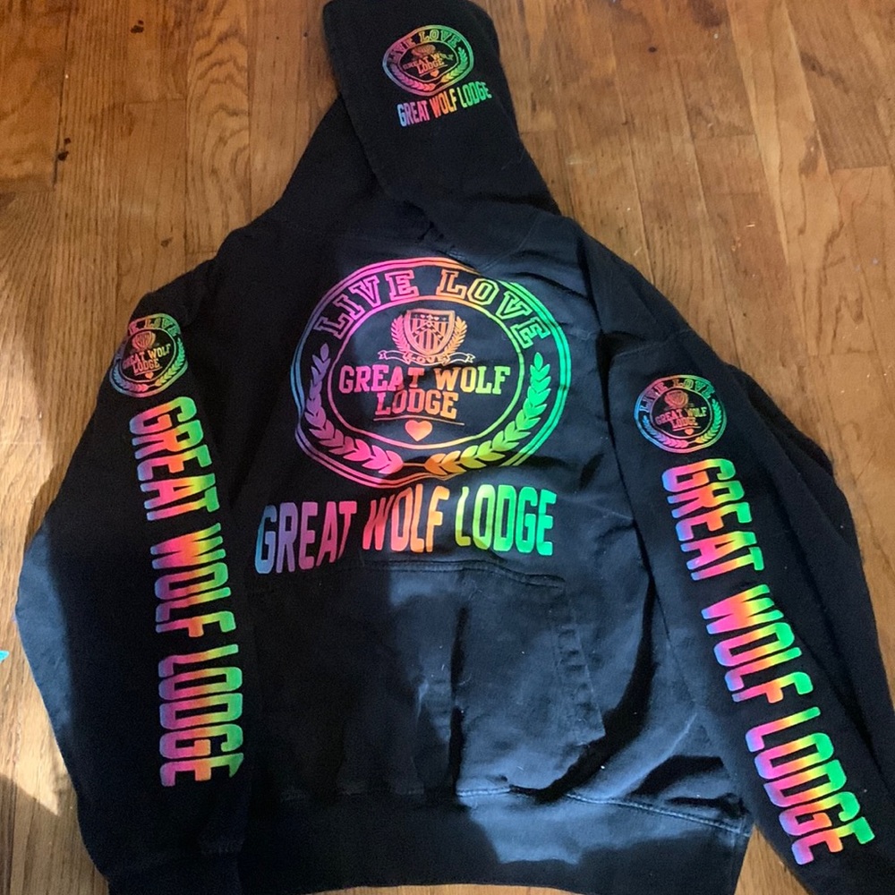 Great wolf lodge hoodie